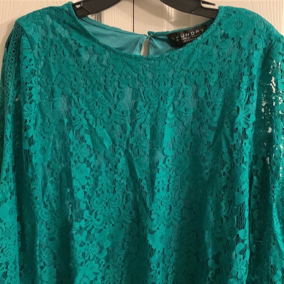 Laundry by Shelli Segal Floral Lace Bell Sleeve Top - Picture 5 of 7